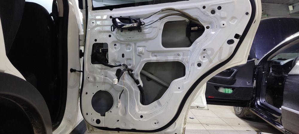 Шумоизоляция дверей Nissan X-Trail (T32)