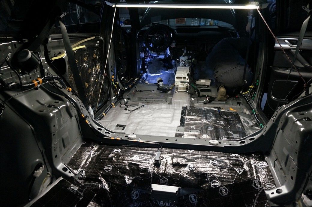 Mazda CX-9 - шумоизоляция