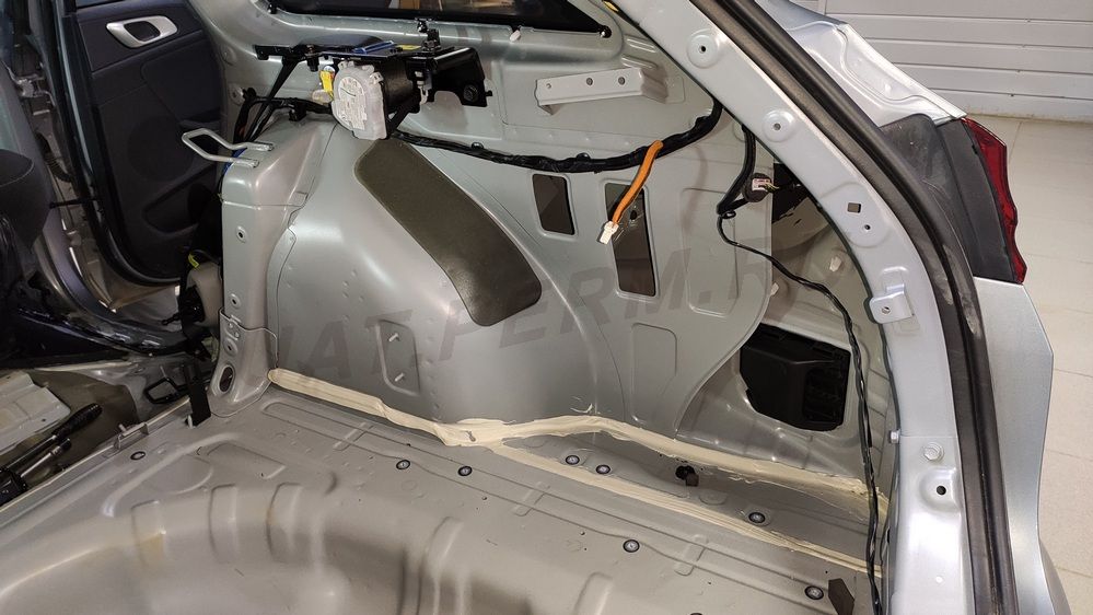 Шумоизоляция багажника KIA Ceed