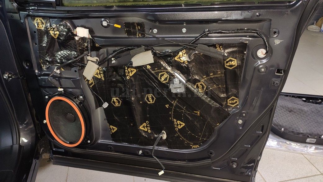 Subaru Forester - шумоизоляция дверей