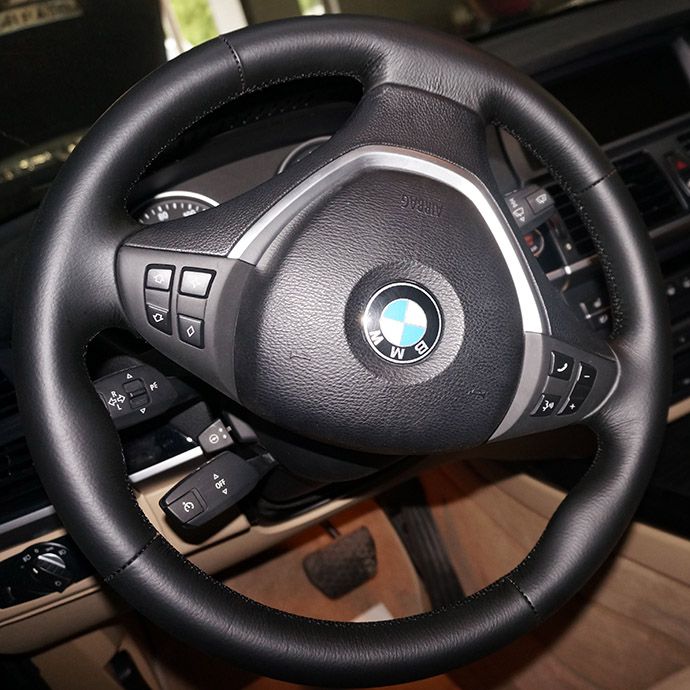 BMW X5 - ремонт и покраска кожи