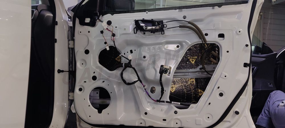 Шумоизоляция дверей Nissan X-Trail (T32)