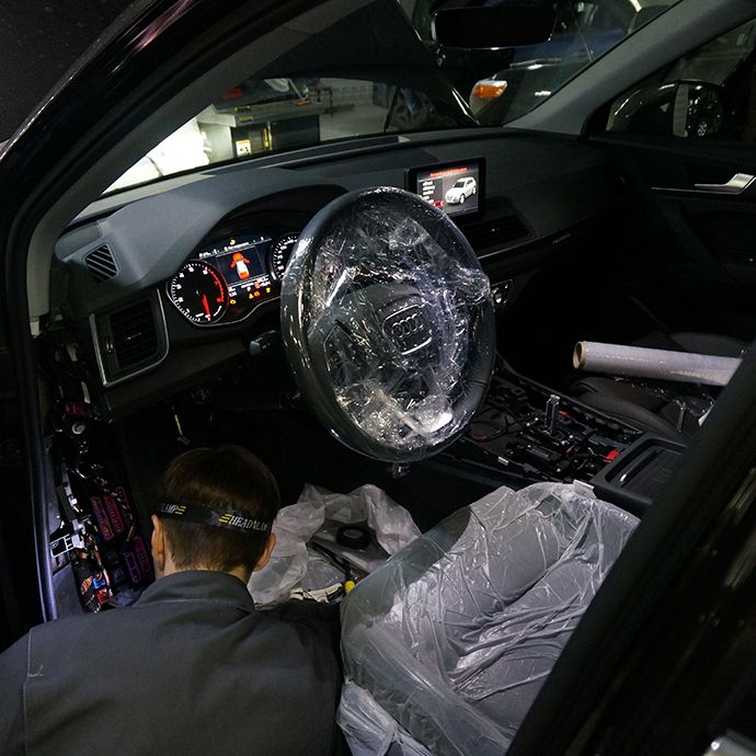 Audi Q5 - Установка автосигнализации Pandect X-1800BT