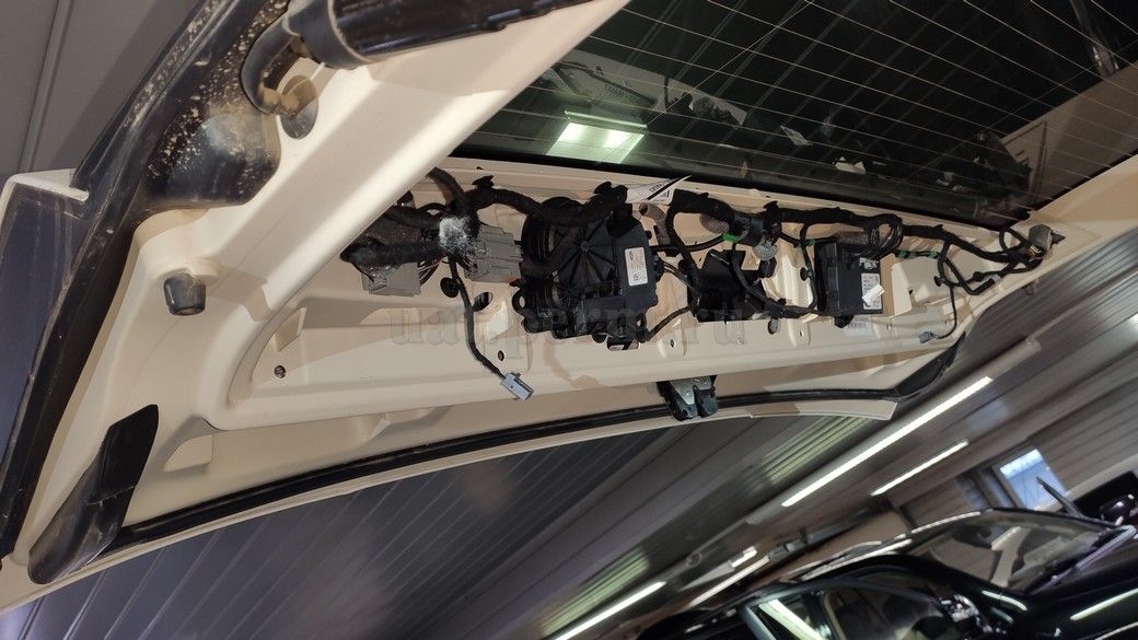 Шумоизоляция крышки багажника Range Rover Vogue