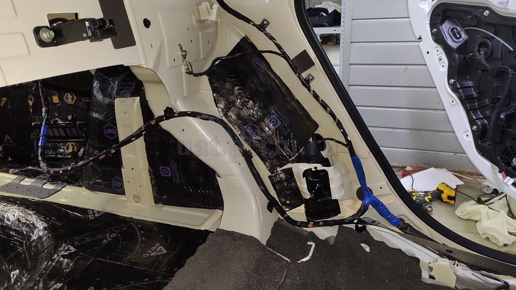 Шумоизоляция багажника KIA K5