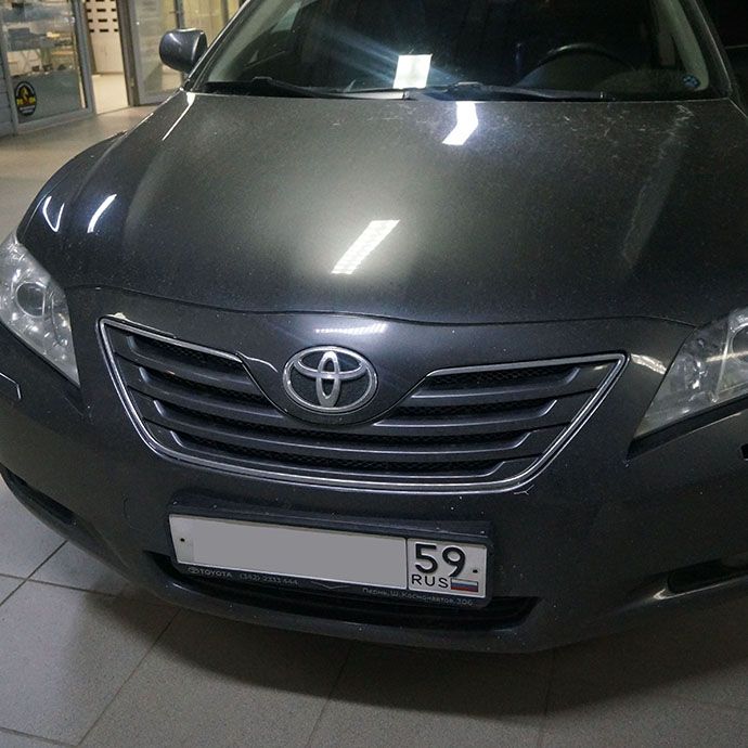 Toyota Camry - Ремонт и покраска кожи