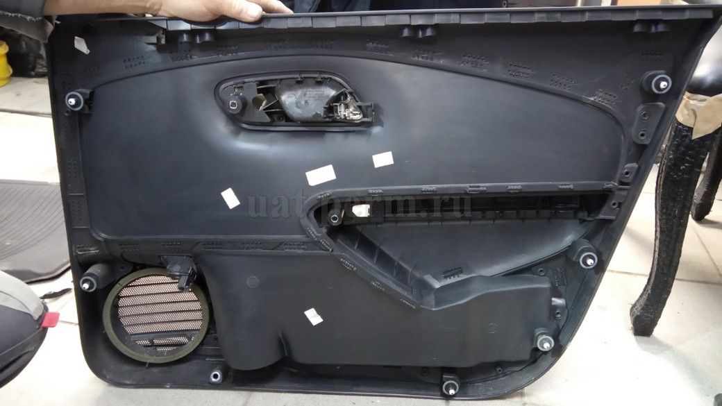 VW Polo - шумоизоляция дверей