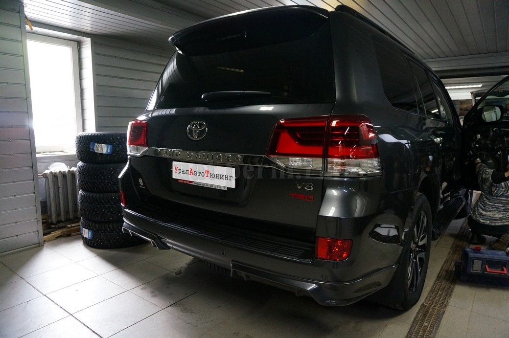 Шумоизоляция Toyota Land Cruiser 200