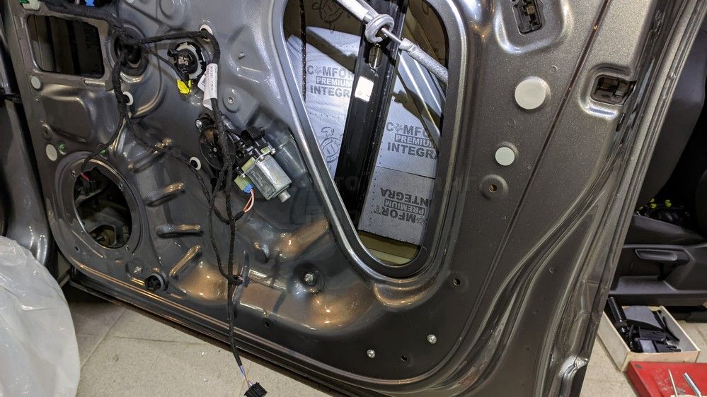 Шумоизоляция дверей Skoda Karoq