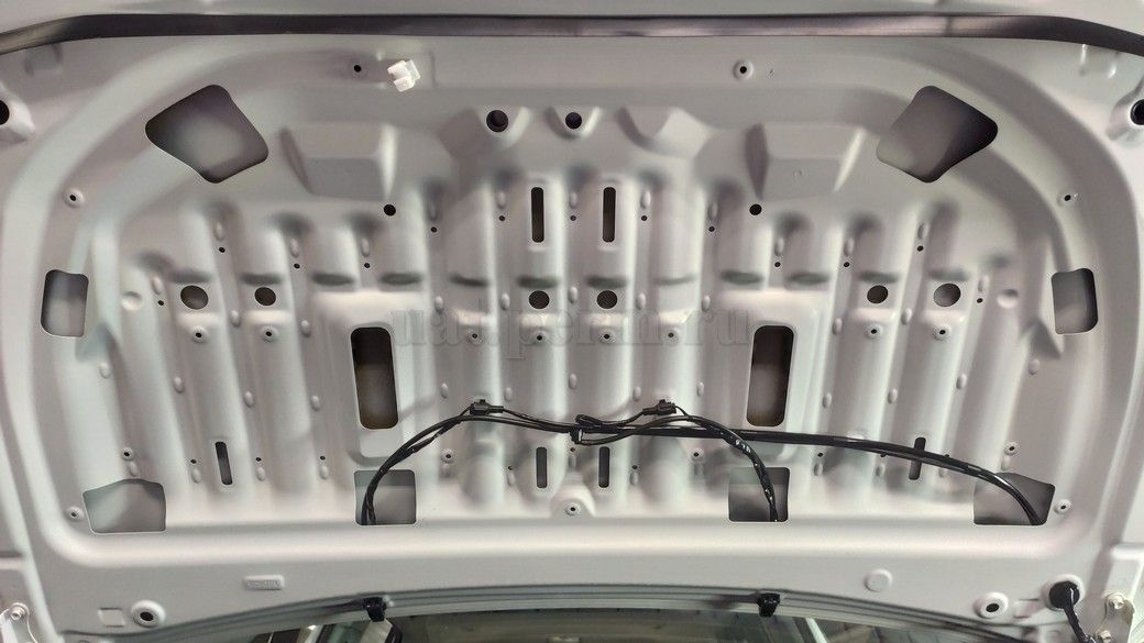 Toyota Highlander (XU60) - шумоизоляция капота