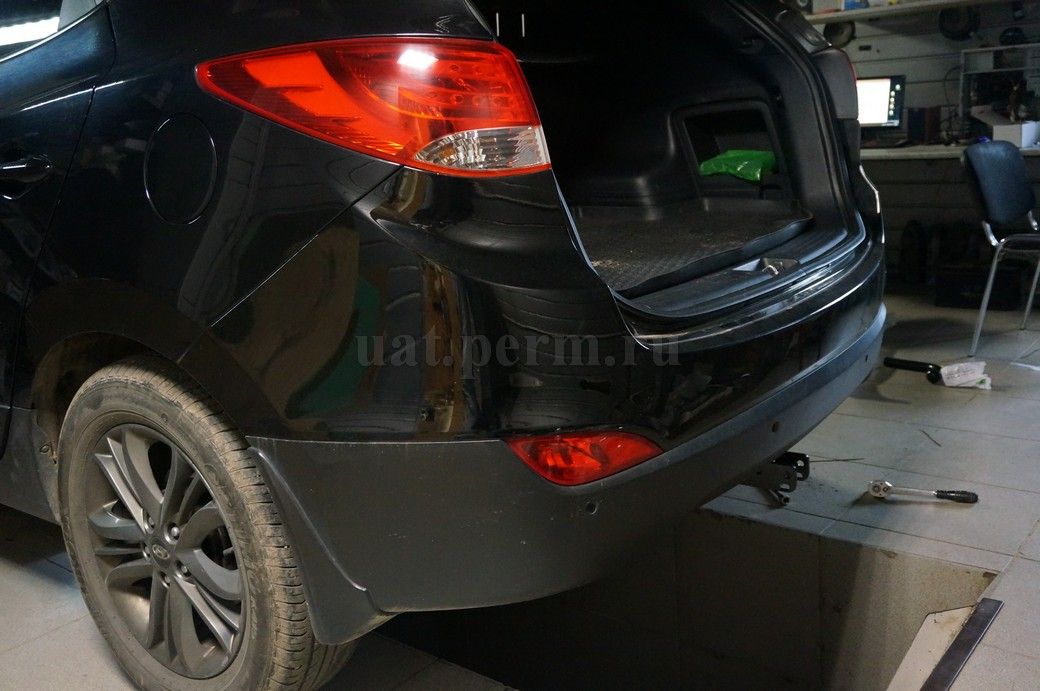 Установка фаркопа на Hyundai ix35