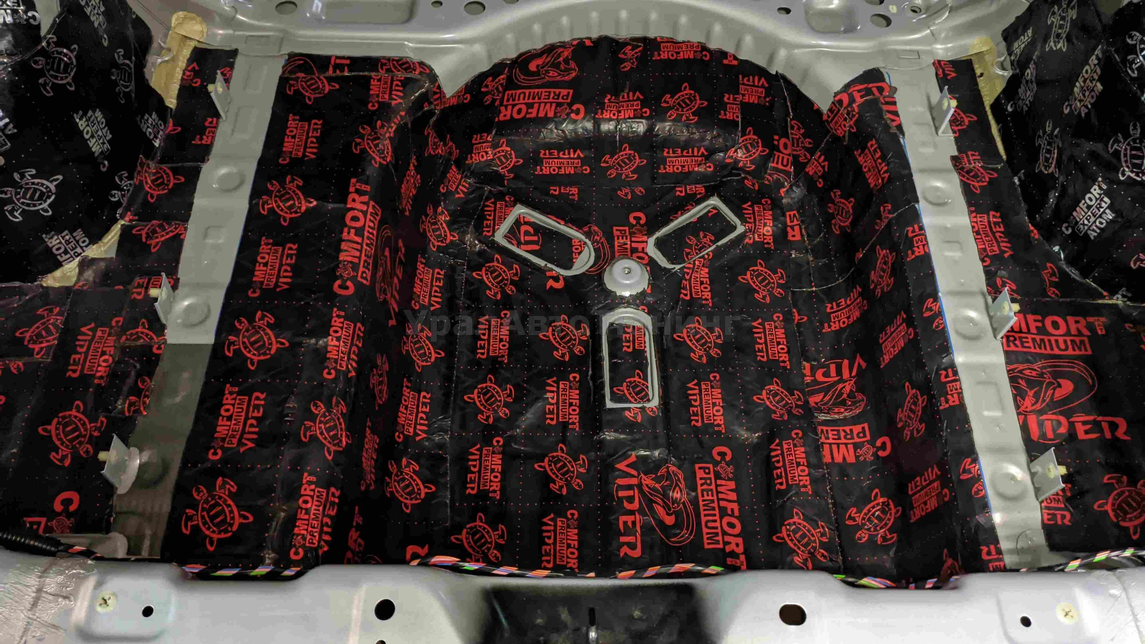 Шумоизоляция багажника Lada Vesta