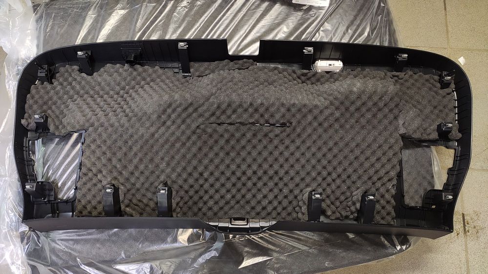 Шумоизоляция крышки багажника VW Tiguan