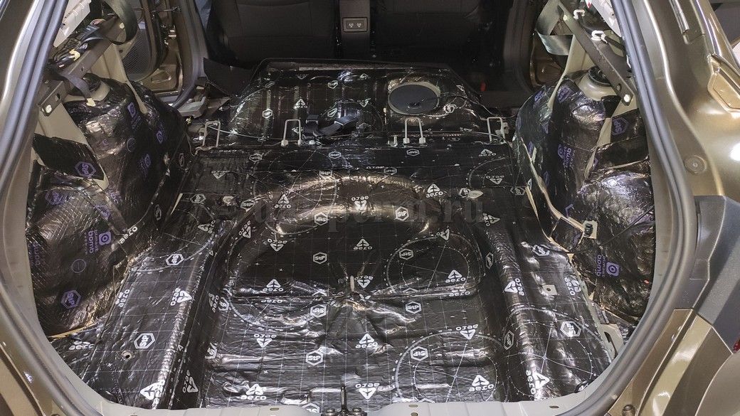 Шумоизоляция багажника Renault Arkana