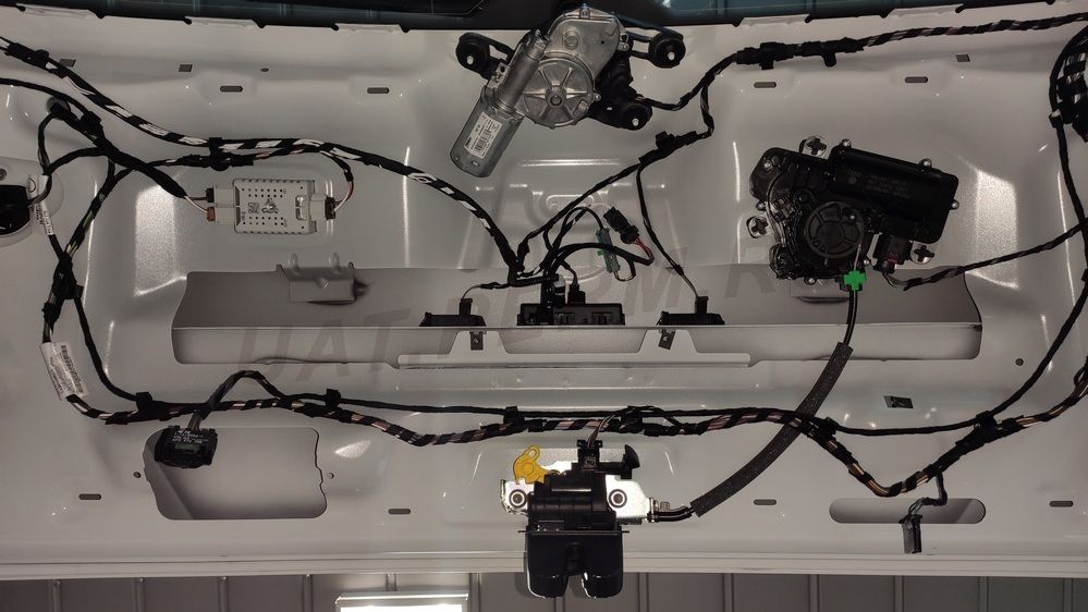 Шумоизоляция крышки багажника VW Tiguan