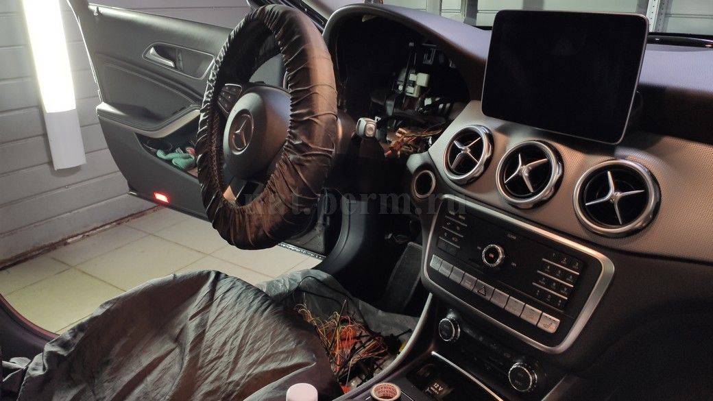 Установка автосигнализации StarLine S96 (v.2) на Mercedes GLA 250