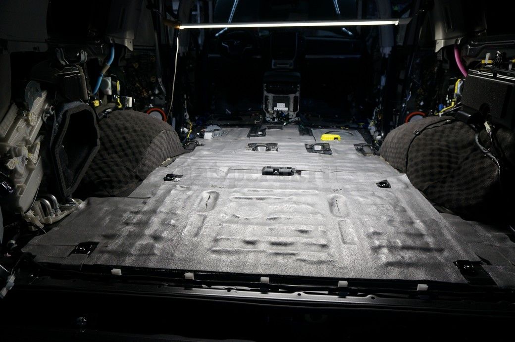 Toyota Land Cruiser 200 - шумоизоляция пола