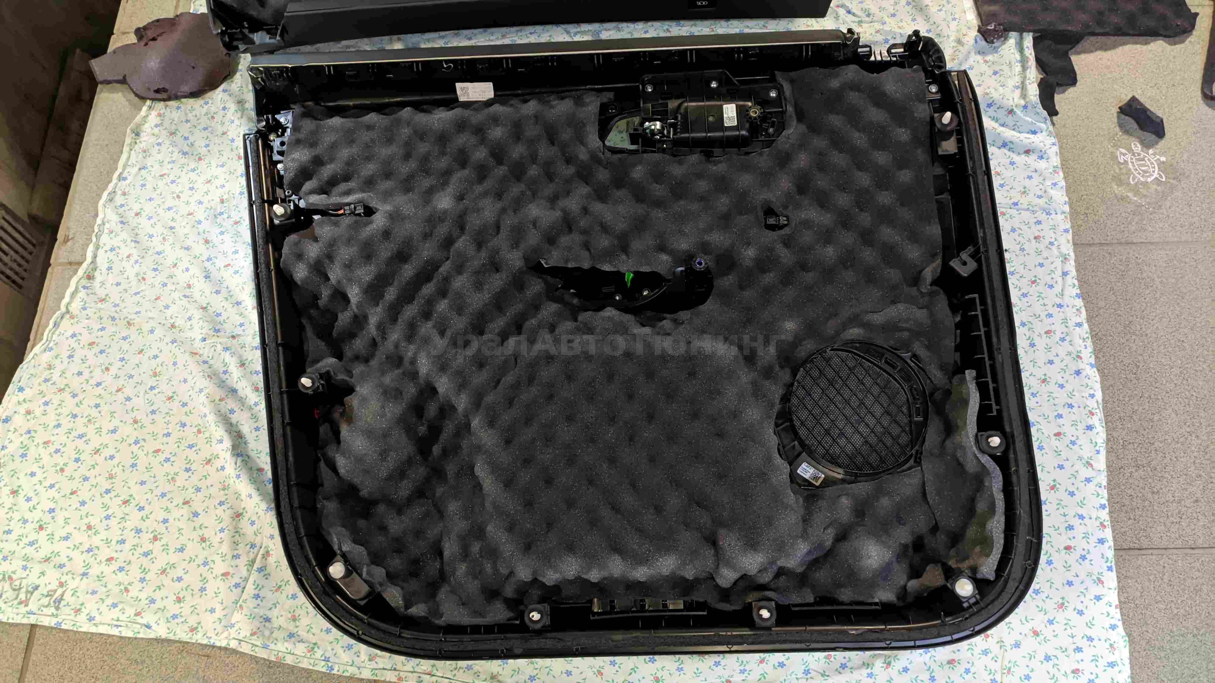 Шумоизоляция дверей Exeed VX