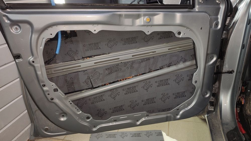 Шумоизоляция дверей KIA Ceed